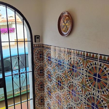 Delightful Burriana House With Magnificent Beach & Sea Views. Nerja Dış mekan fotoğraf